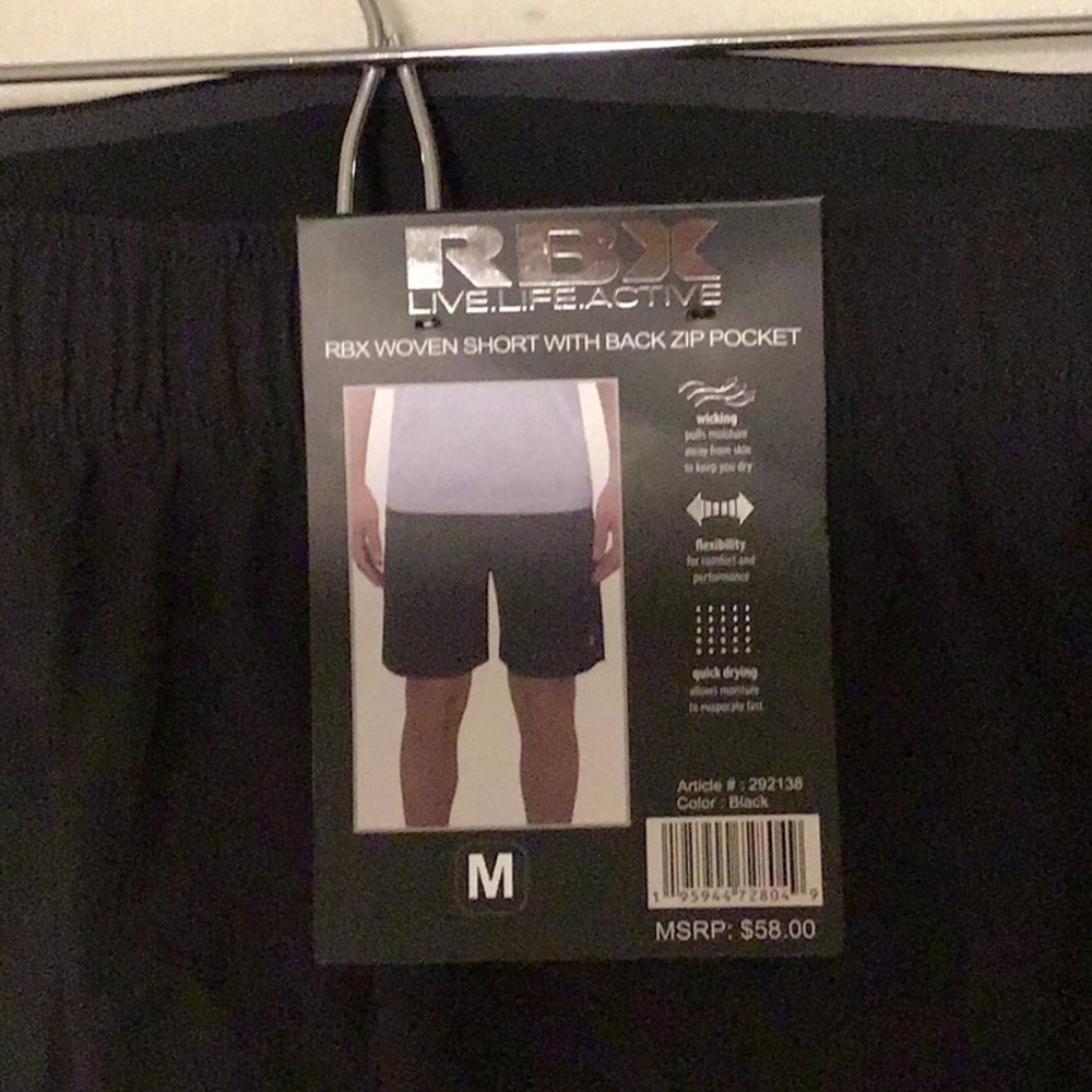 NWT: Activewear Woven Short w/Back Zip Pocket - Picture 2 of 4